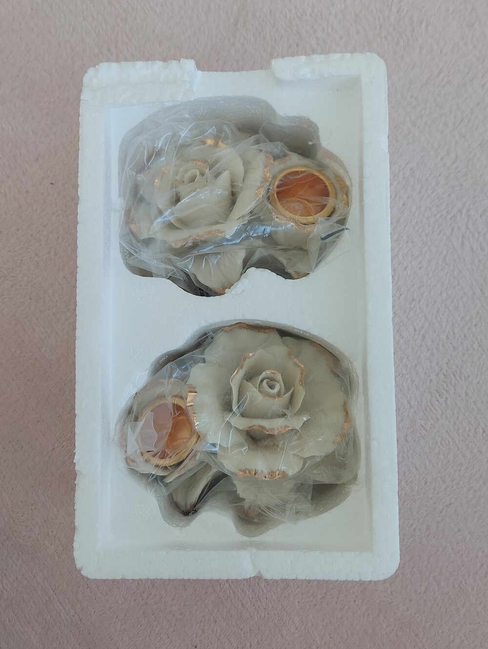 AVON "WINTER ROSE" Candleholders NIB - Picture 2 of 14